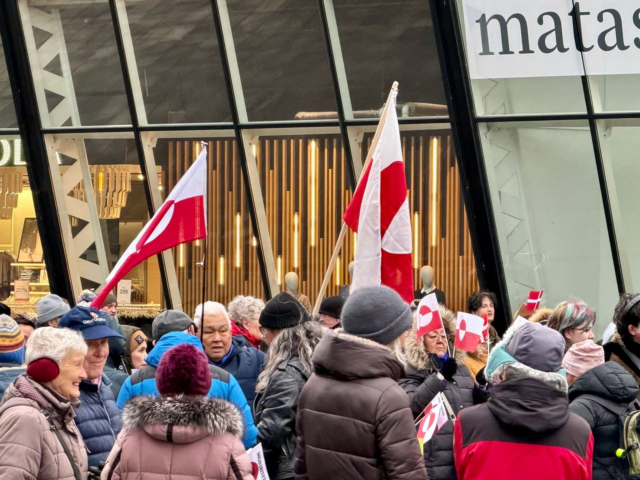 Solidaritet i danske gader: Demonstranter samles mod Trumps udmeldinger