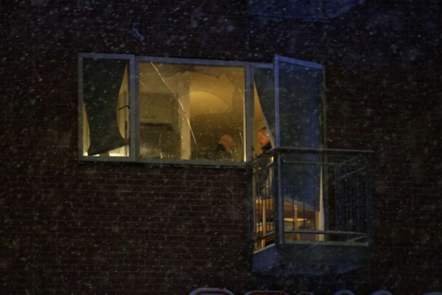 Molotovcocktail smidt ind i lejlighed: Nu er seks unge fængslet