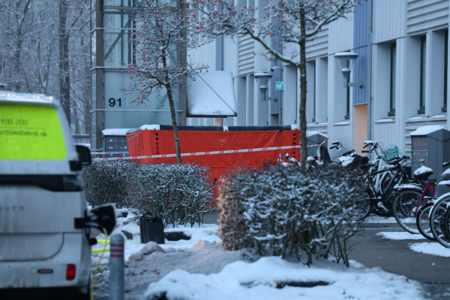 Dramatiske scener i Rødovre: ‘Alle beboerne står og kigger op’