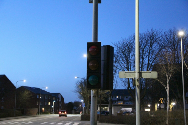 LIGE NU: Tusindvis uden vand og strøm i Danmark søndag morgen