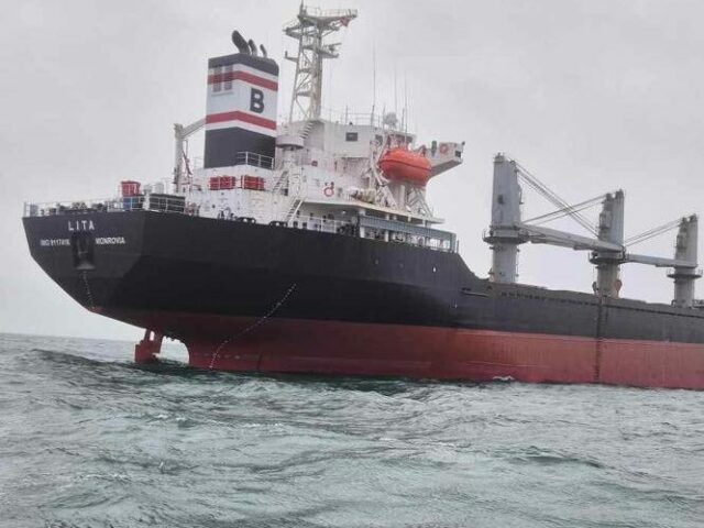 Chok ved stor aktion: Død mand hentet i havn