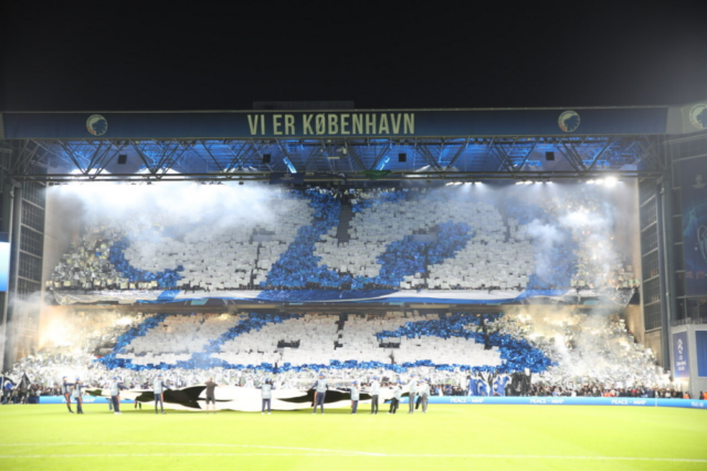 Kæmpekrise i FCK: Cheftræner er “meget sandsynligt” fortid