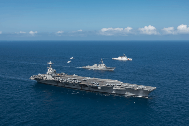 Krigsspændingerne vokser: Trump sender verdens største krigsskib mod Iran