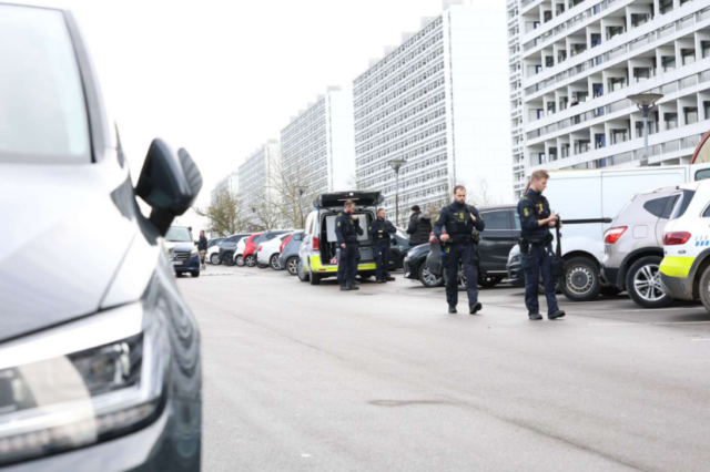 Kastede toårig i døden fra syvende sal: Nu sker uhyggelig udvikling