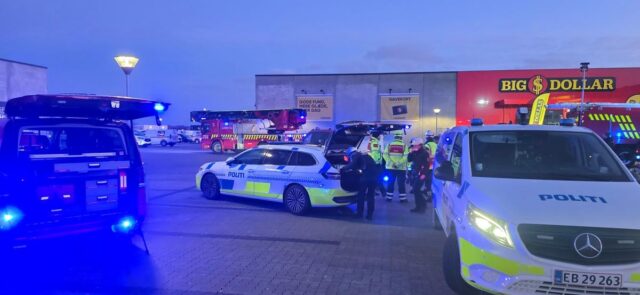 Omfattende skader: Voldsom brand i stort varehus