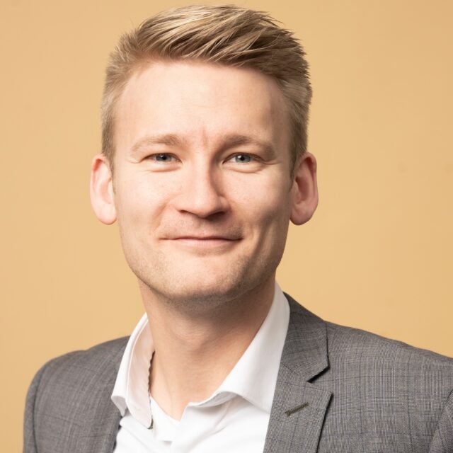 DF-politiker råber op efter baby-kidnapningssag: “Skal medicinsk kastreres”