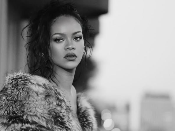 Drama ved stjernes hjem: Skud fløj gennem væggen