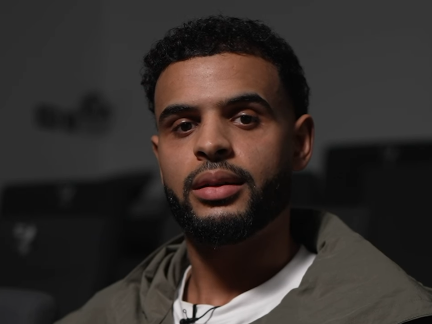 To-årig død på tragisk vis: Nu kommer fodboldstjerne med bøn