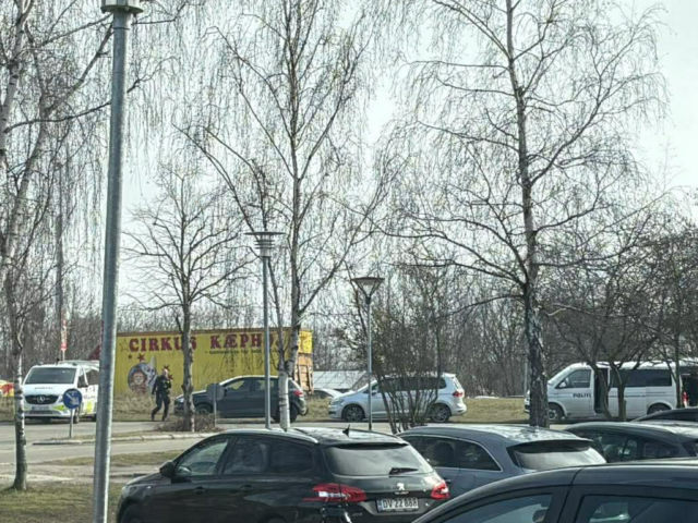 Politiet jagter børnelokker ved skole: Grufuld anmeldelse om frihedsberøvelse af barn