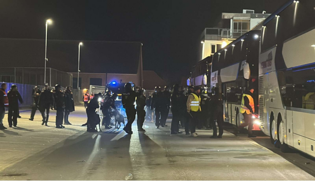 Voldsom video: Kaos bryder ud efter fodboldkamp