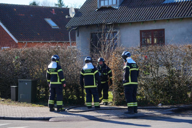 Fensmark: Brand bryder ud i hus