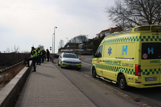 Dykker i nød ved kysten