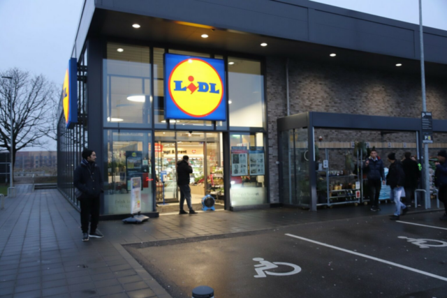 Kunder raser mod Lidl: Dropper kæden helt efter nyt tiltag