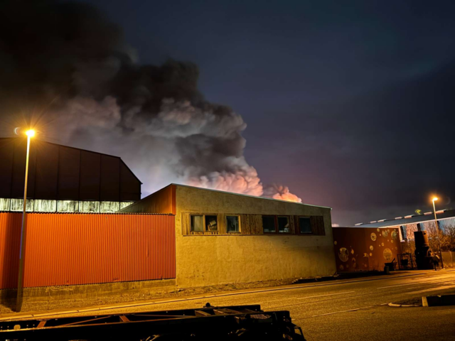 Giftig røg over hele byen: Rådhus lukket og brevstemning aflyst