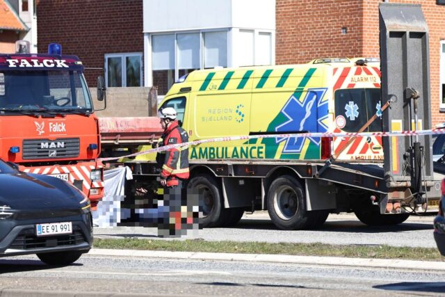 ‘En sko ligger på vejen. Der er også et langt blodspor’