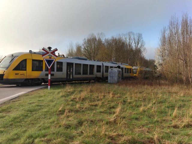 Slynget rundt i frygtelig togulykke: “Folk råber og skriger”