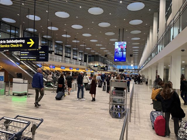 LIGE NU: Kæmpe kaos i lufthavnen