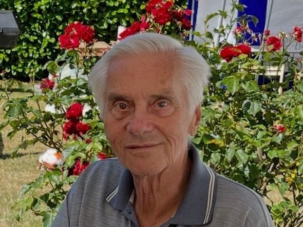 Politiet efterlyser: Har du set den her mand?