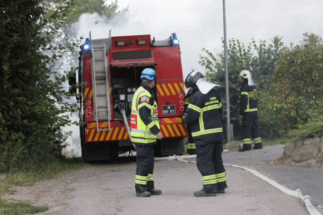 LIGE NU: Blå blink til stede – elever evakueret