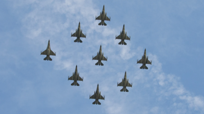 Massivt angreb kan være på vej: "Forlad straks landet"