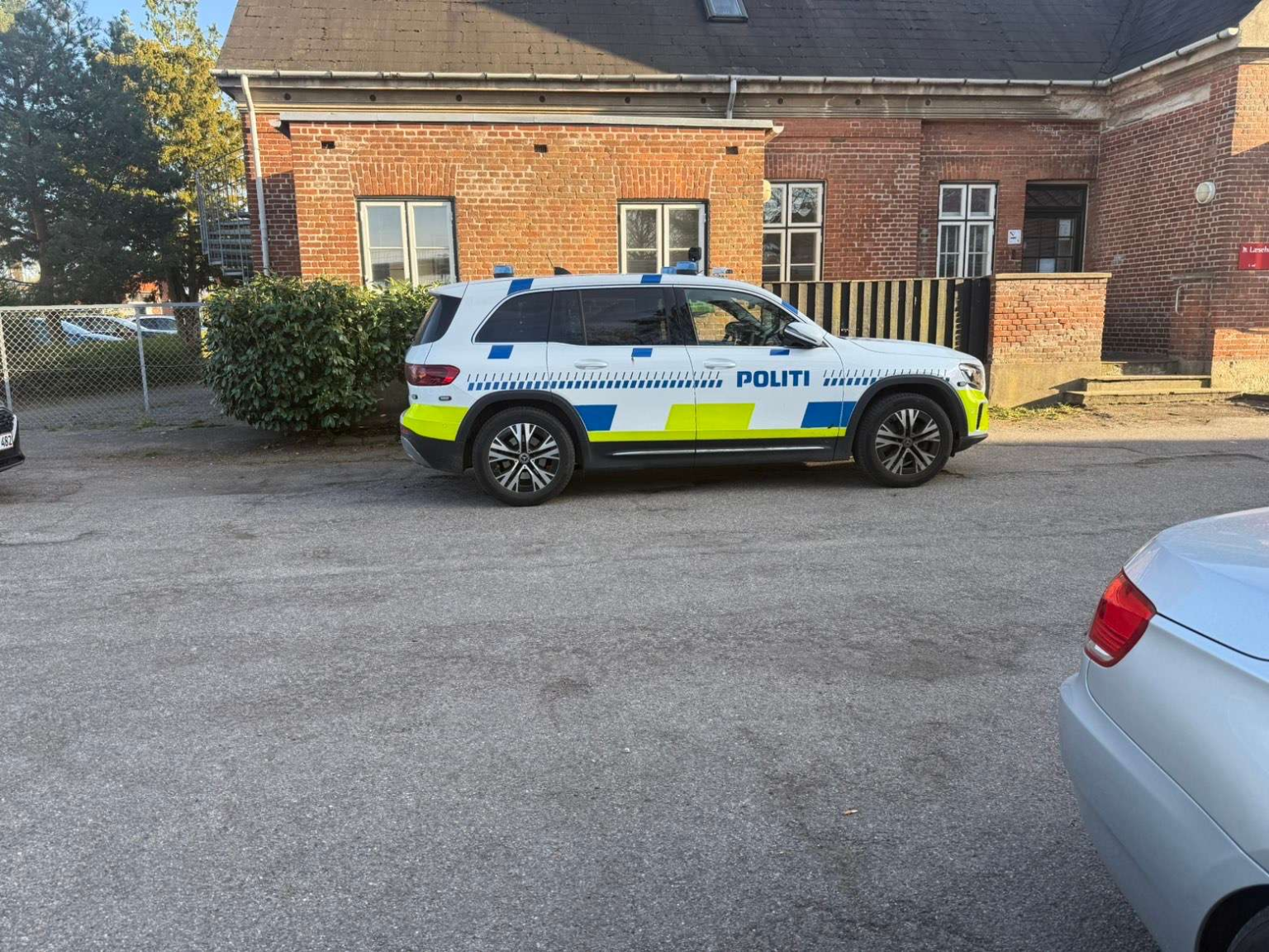 Islev Politi Islev Skole: Politiet ankommer