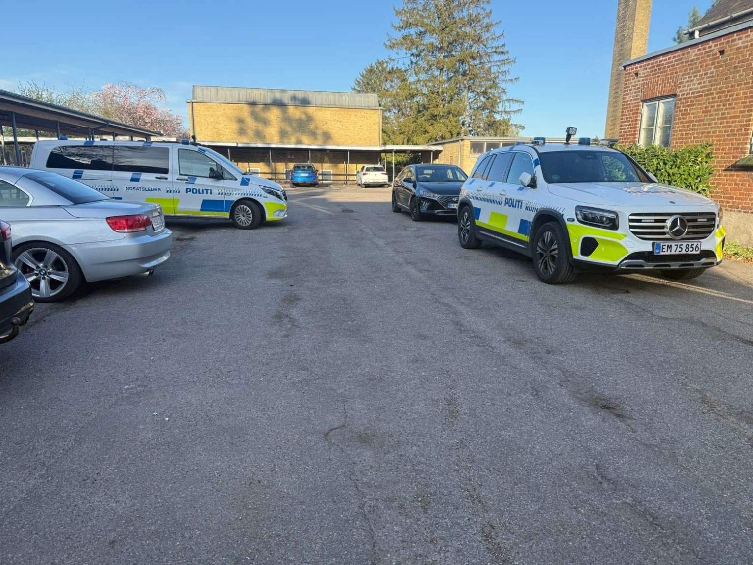 Islev Politi Islev Skole: Politiet ankommer