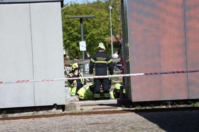 Trafikken står helt stille: Person ramt af tog