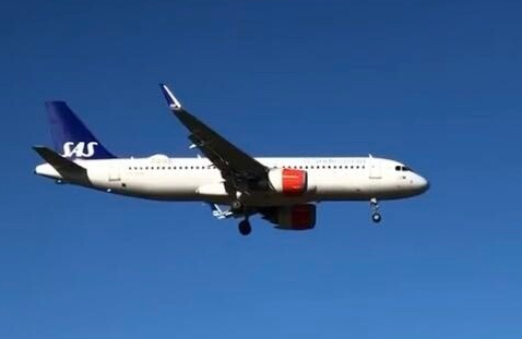 Slår dronealarm i lufthavn og lukker luftrum: SAS-fly ramt