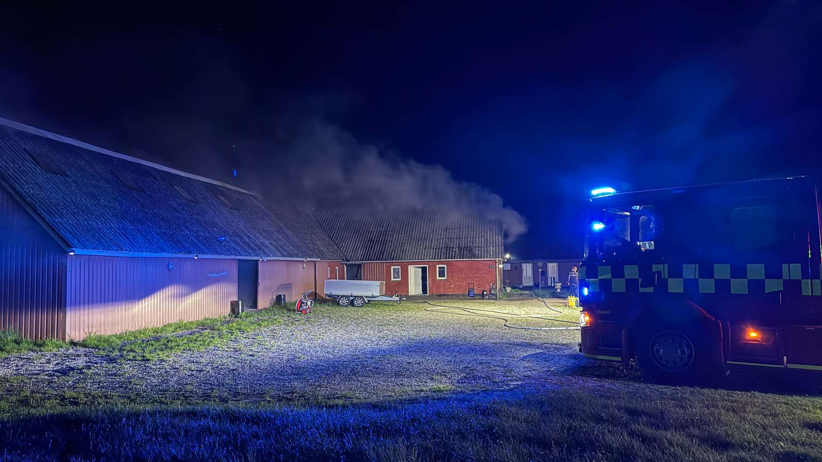 Bilist kører over for rødt foran udrykkende brandbil i Viborg — image 5