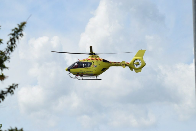 LIGE NU: Helikopter rekvireret til alvorlig ulykke ved lufthavn