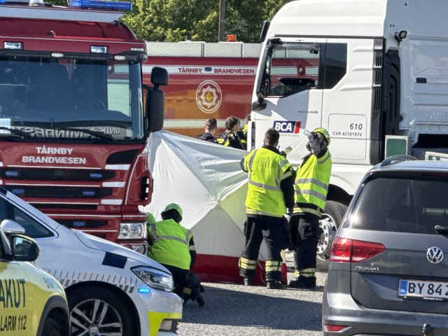 Chokerende scener: Kørt ned af lastbil foran familien