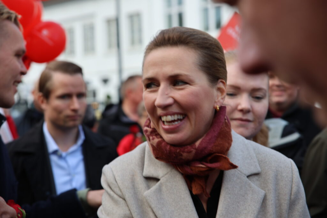 Minister vil undersøge forbud mod bønnekald: “Hører ikke hjemme i Danmark”