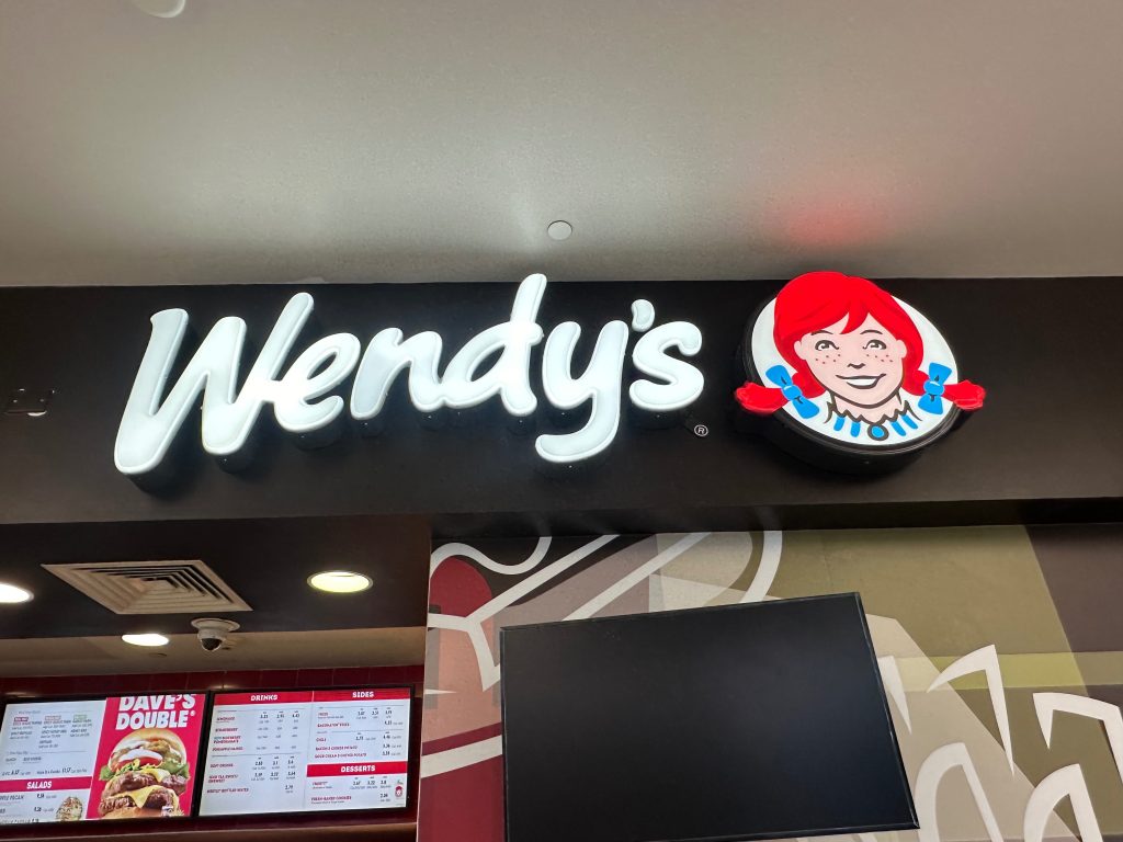 Wendys har mere end 5.700 burgerrestauranter fordelt over hele USA