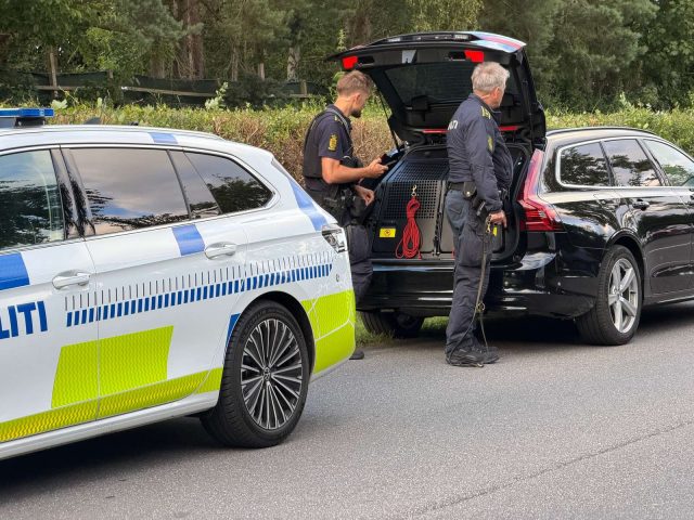 Person alvorligt tilskadekommen: Politiet massivt til stede