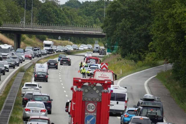 LIGE NU: Massiv kø på motorvej efter færdselsuheld