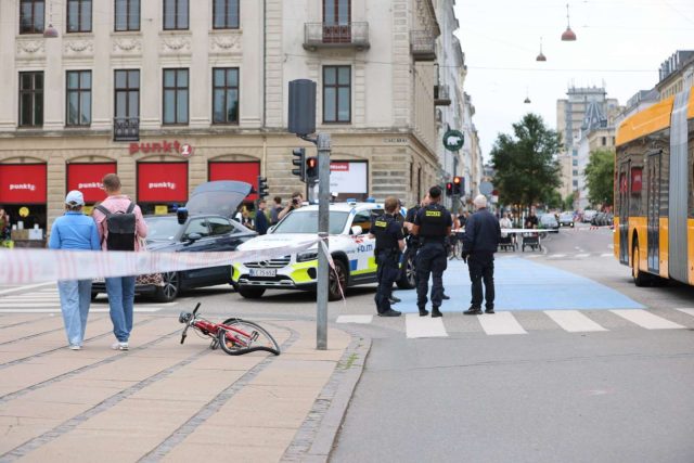 Cyklist kørt ned af bus: Mand svært tilskadekommen