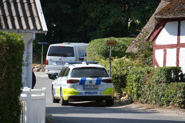 LIGE NU: Politi massivt til stede i lille landsby