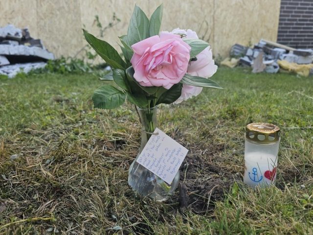 Kort før uskyldig kvinde blev påkørt i hendes hjem, skreg kammeraterne for deres liv i bilen
