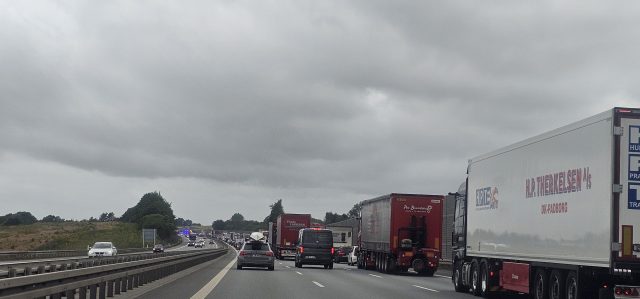 Frygteligt uheld: Trafikken står helt stille