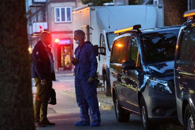 Efter mystisk politikaktion: Person fundet død