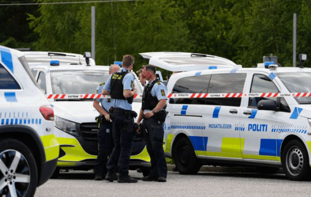 Kvindelig pårørende stopper voldtægt i sidste sekund: Åbner døren og ser forfærdelig forbrydelse