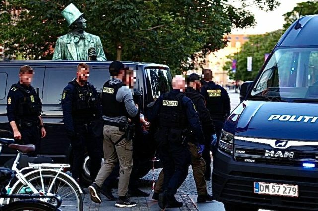 BREAKING: Person erklæret død midt på Rådhuspladsen