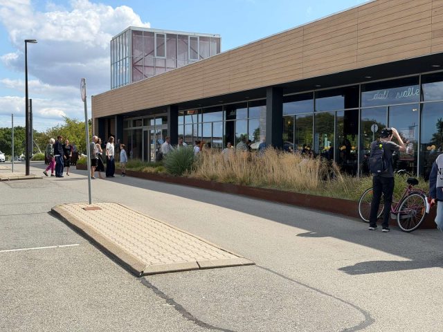 LIGE NU: Storcenter evakueret efter nødsituation
