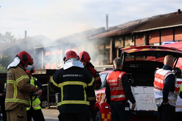 Stor evakuering på Vestegnen: “Giv plads”