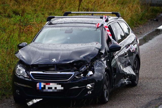 Flere biler smadret i voldsom motorvejsulykke