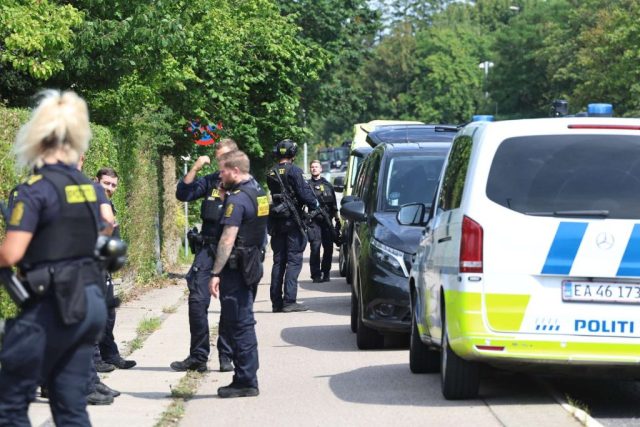 22-årig ungarer sigtet for at frihedsberøve 15-årig pige: Nu udtaler han sig
