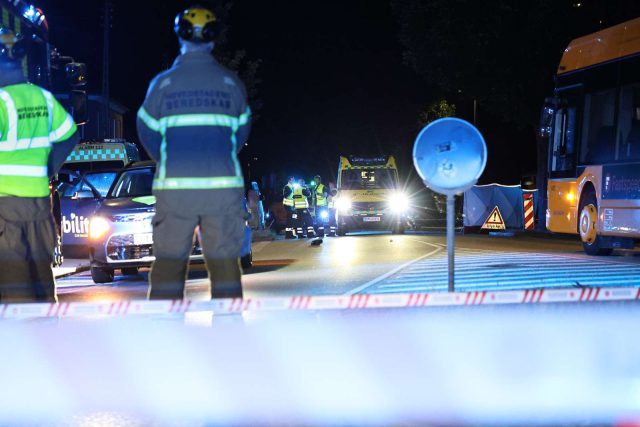 Forbipasserende vidne til tragisk ulykke: Ung mand mister livet