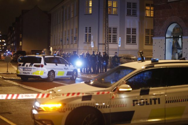 LIGE NU: Politi massivt tilstede efter blodig hændelse