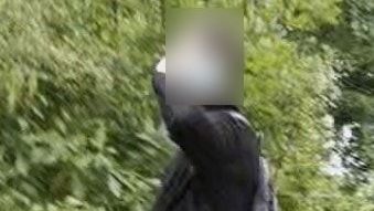 Pas på i dette område: Her blotter mand sig