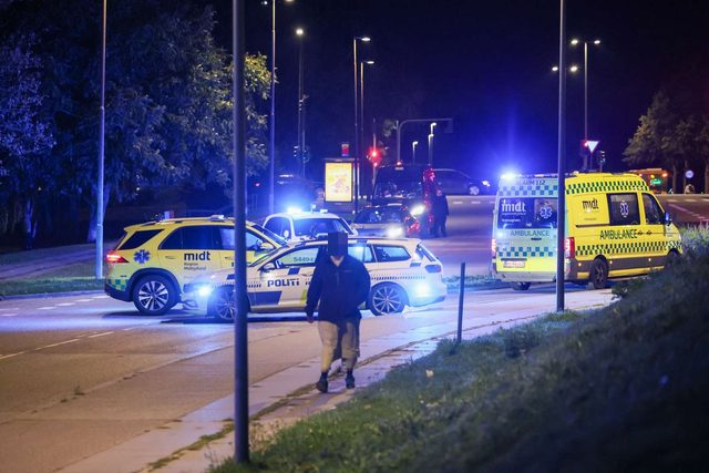 LIGE NU: Kæmpe politiaktion – ambulancer og politi massivt til stede